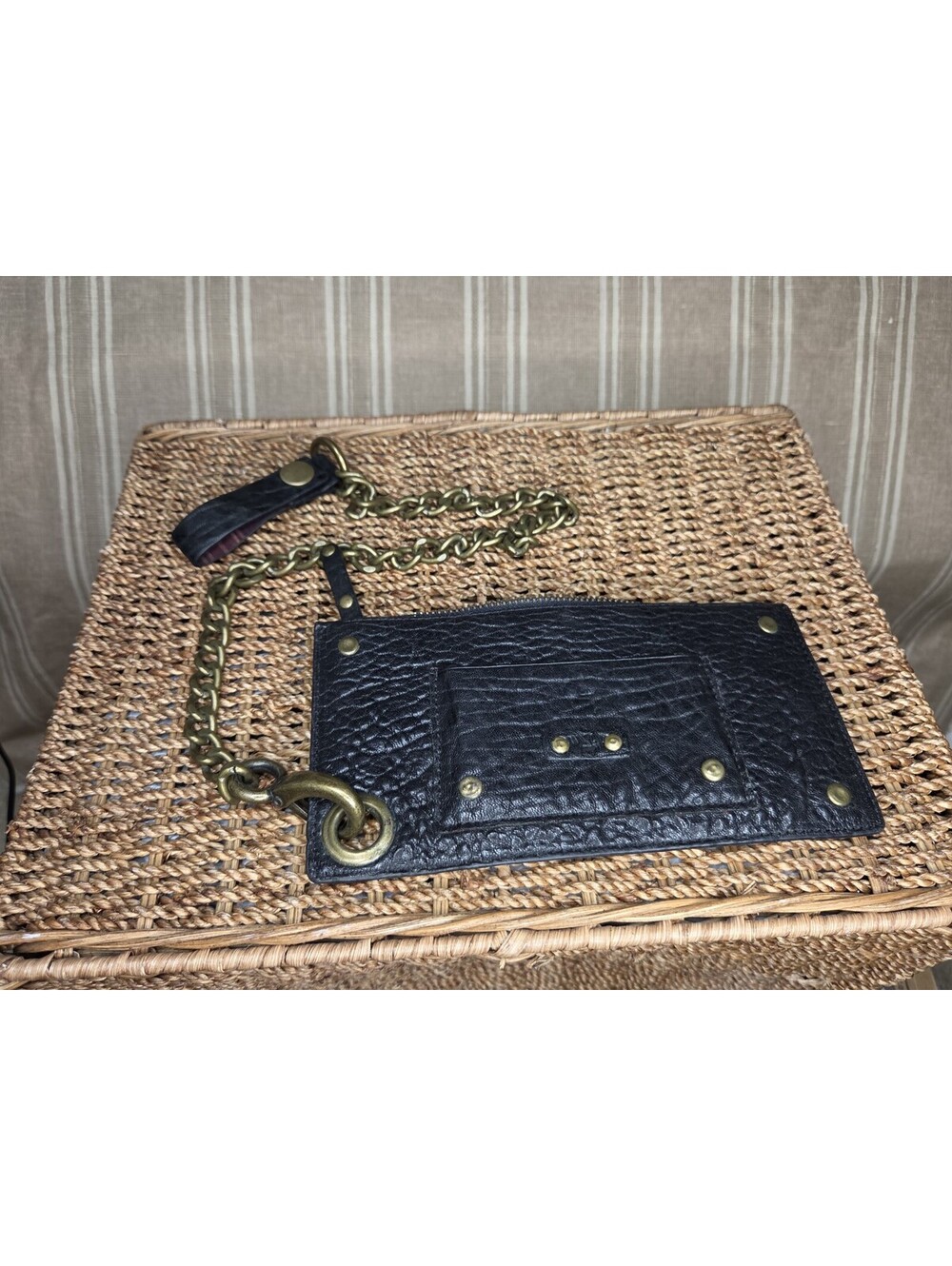 Will Leather Goods Zip Pouch Wallet with Chain Black Leather